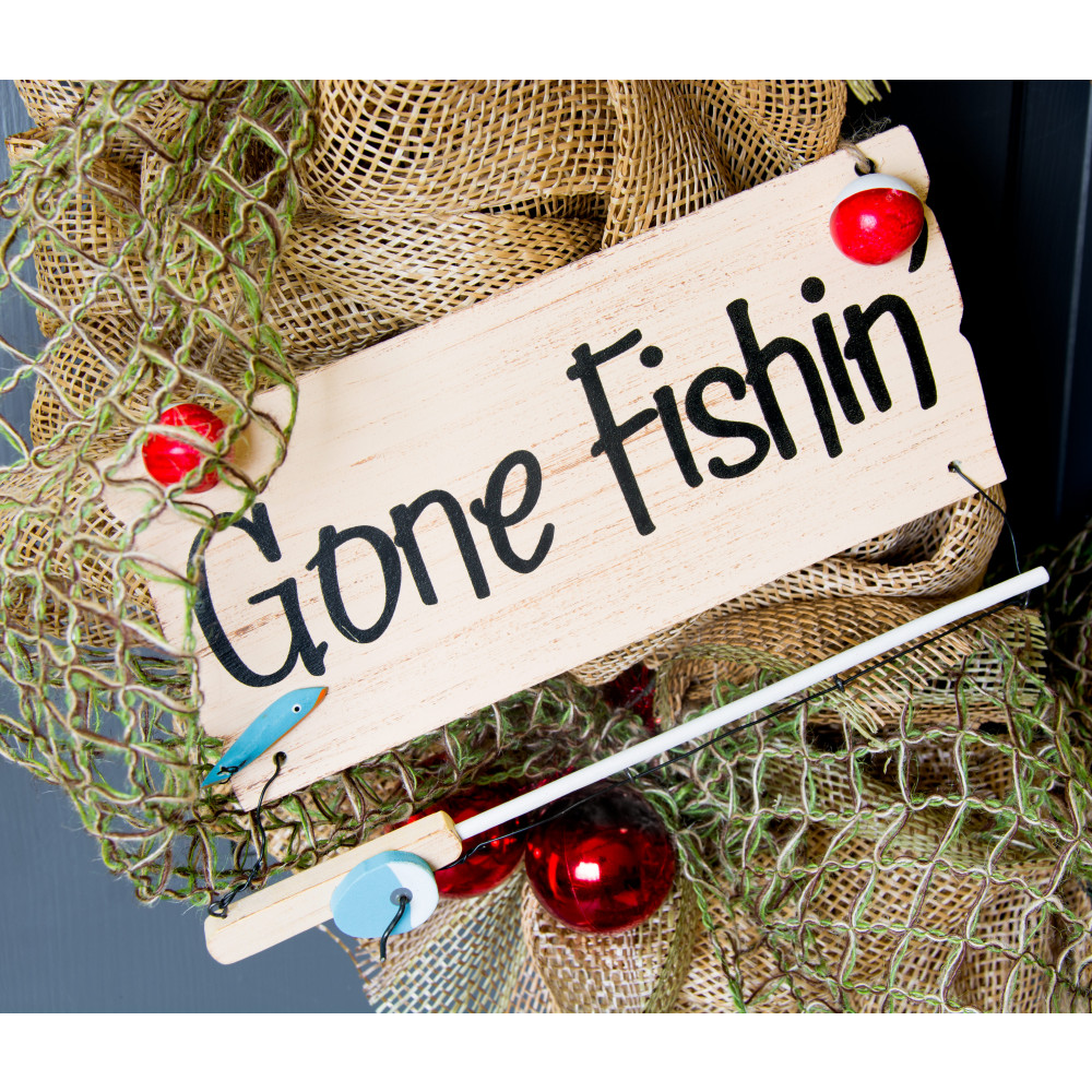 gone-fishing-hanging-sign-10-x-5-9723581-craftoutlet