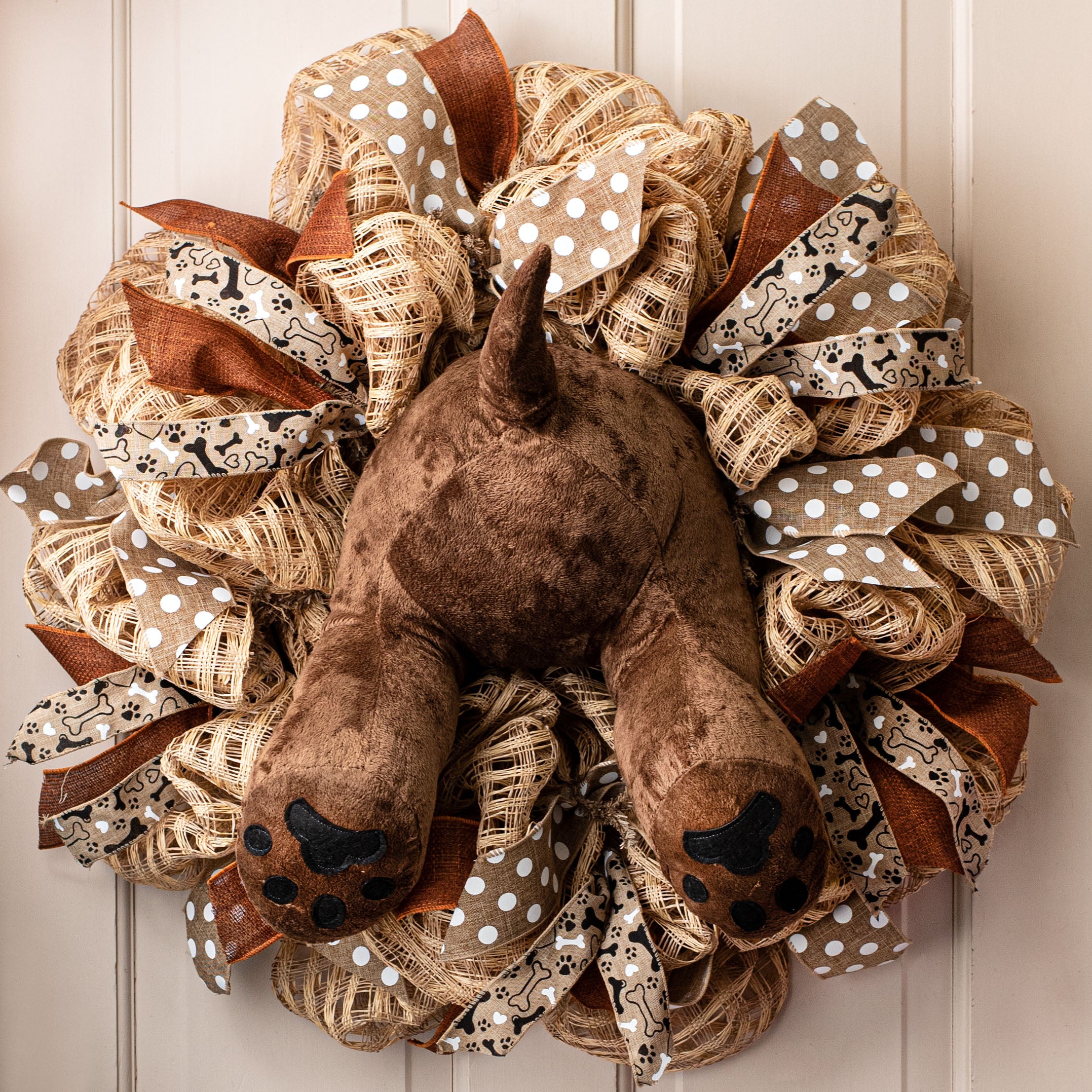 Farmhouse Black, Beige & Brown Peaking Dog Wreath selling