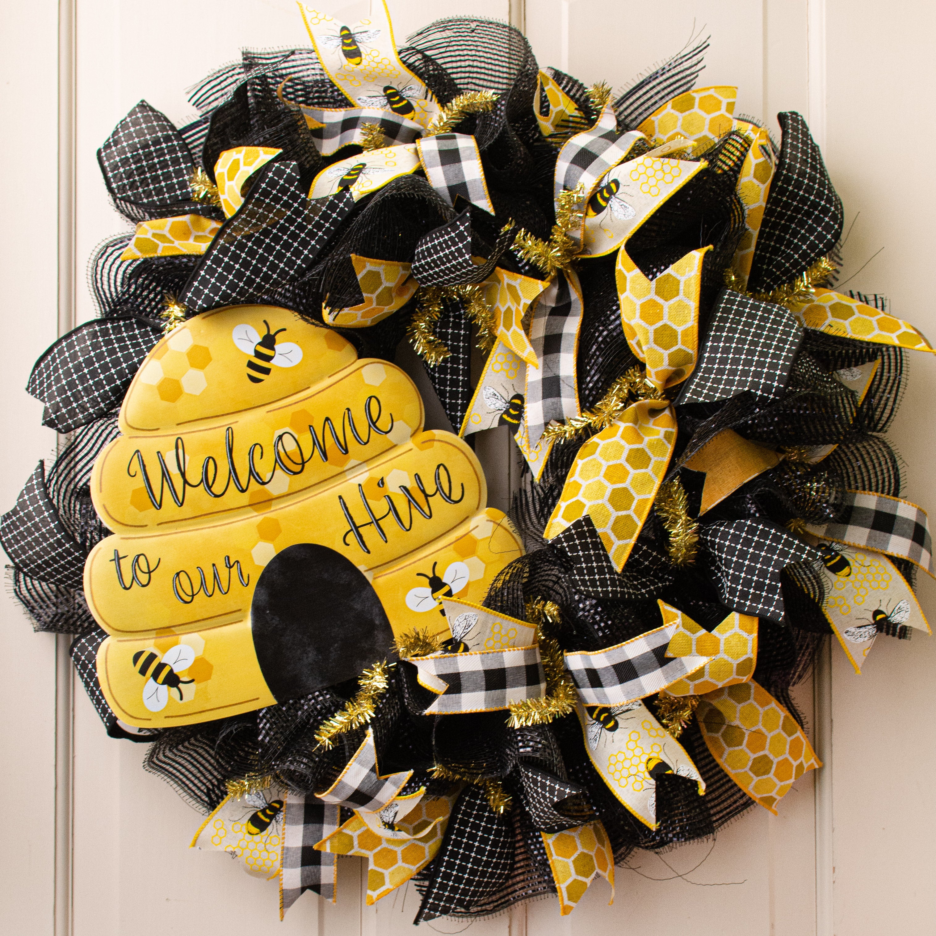 Welcome to our Hive Deco Mesh Wreath 2024